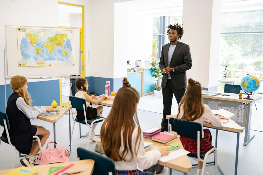 Transitioning from Teacher to Academic Manager: Key Changes and Challenges